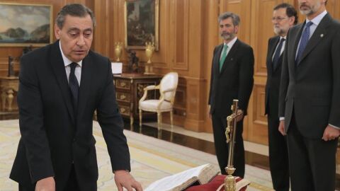 El nuevo fiscal general del Estado, Juli&aacute;n S&aacute;nchez Melgar jura su cargo.