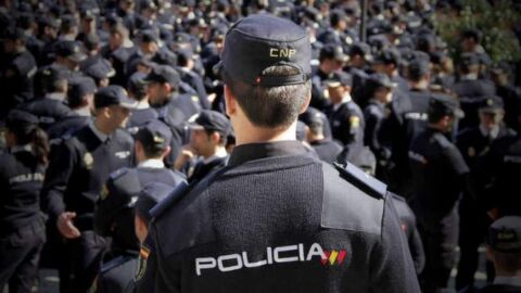 Polic&iacute;a Nacional
