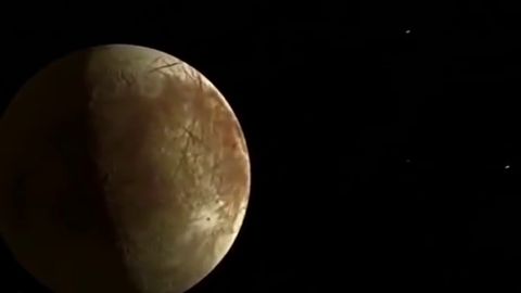 Trump decide retomar la carrera espacial y construir una base lunar