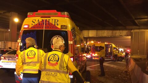 Los servicios de emergencias en el lugar del accidente
