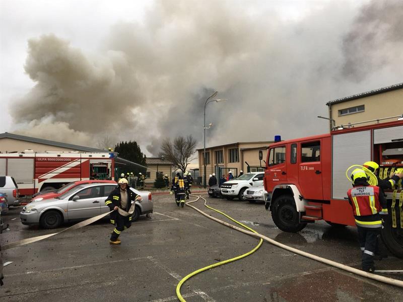 Un muerto y 18 heridos en una explosión en una terminal de gas en Austria Un muerto y 18 heridos en una explosión en una terminal de gas en Austria