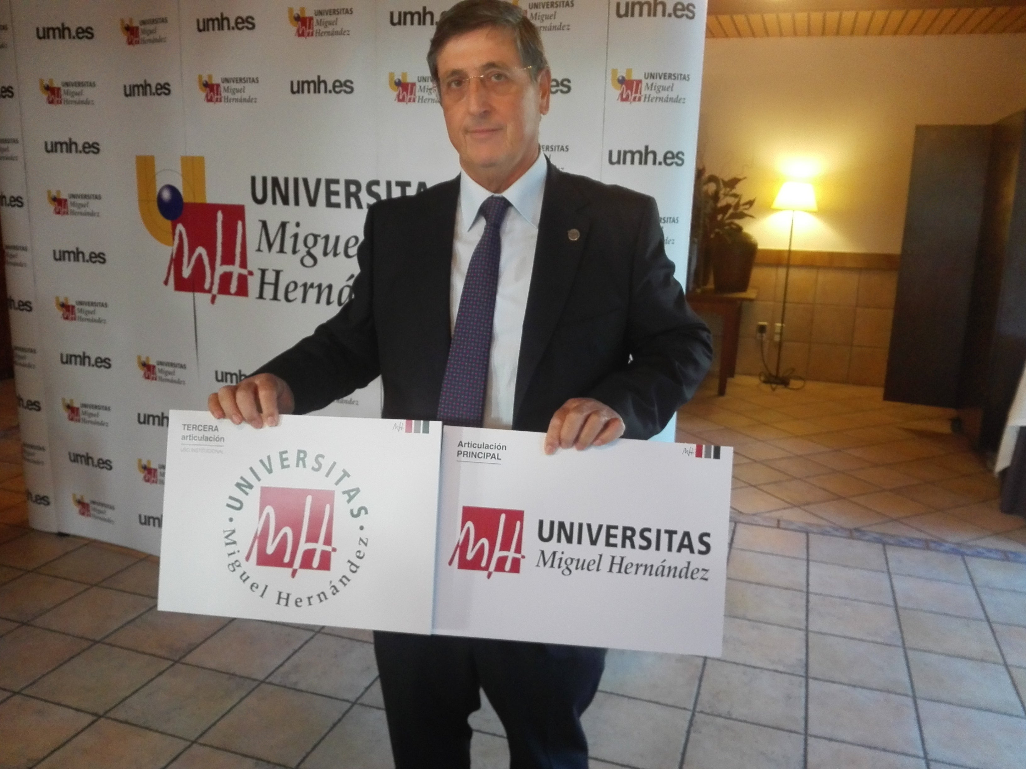 La Universidad Miguel Hernández de Elche está a la espera de que la Fundación CAM ponga precio al edificio de La Glorieta La Universidad Miguel Hernández de Elche está a la espera de que la Fundación CAM ponga precio al edificio de La Glorieta