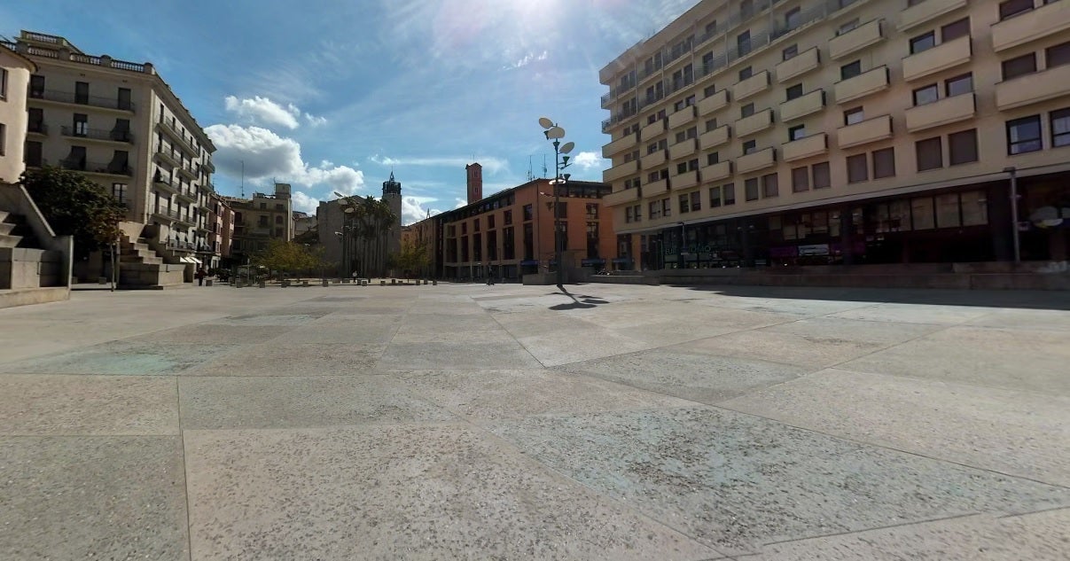 Girona cambia el nombre de la 'plaza de la Constitución' por el de '1 de octubre' con el apoyo del PSC Girona cambia el nombre de la 'plaza de la Constitución' por el de '1 de octubre' con el apoyo del PSC
