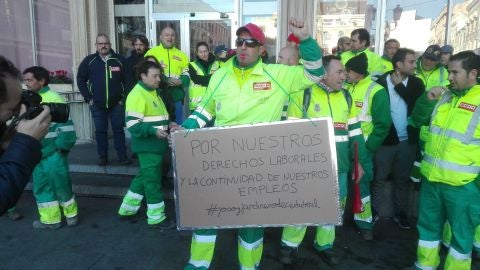 Concentraci&oacute;n de los trabajadores de parques y jardines