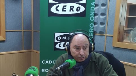 Julio Molina Font nos presenta su nuevo libro "Cr&oacute;nica oculta del C&aacute;diz de ayer"