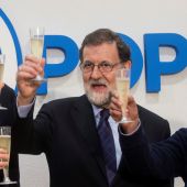 Mariano Rajoy brinda con cava catalán