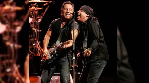 Bruce Springsteen y Little Steven durante un concierto Bruce Springsteen y Little Steven durante un concierto