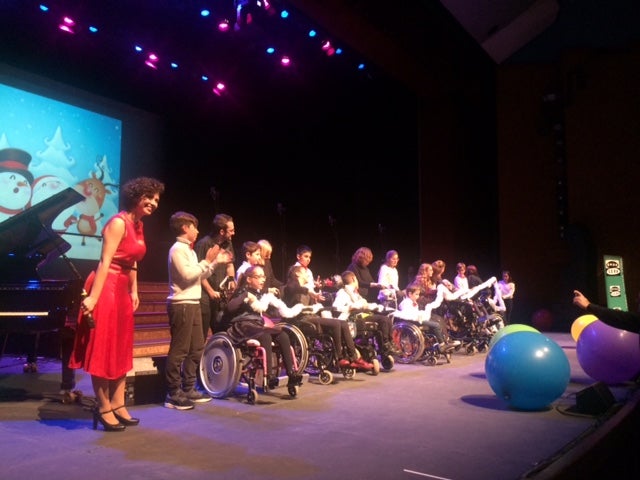 Más de 300 niños le cantan a la Navidad en el Festival Escolar de Nadal de Onda Cero Más de 300 niños le cantan a la Navidad en el Festival Escolar de Nadal de Onda Cero