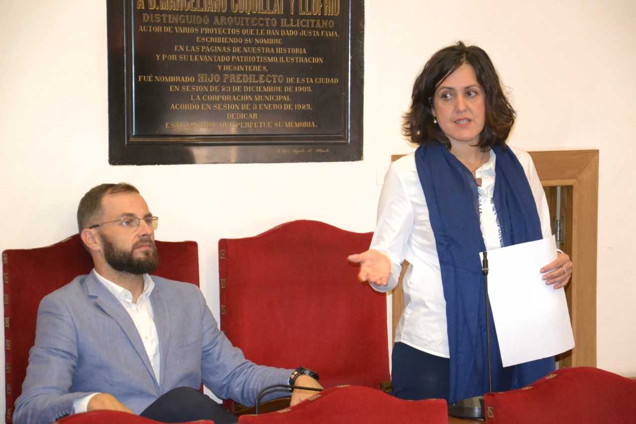 El Ayuntamiento de Elche aprueba pedir al Consell una casa de acogida para mujeres víctimas de violencia machista El Ayuntamiento de Elche aprueba pedir al Consell una casa de acogida para mujeres víctimas de violencia machista