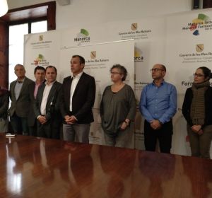 El ex vicepresidente Biel Barceló junto a su equipo El ex vicepresidente Biel Barceló junto a su equipo