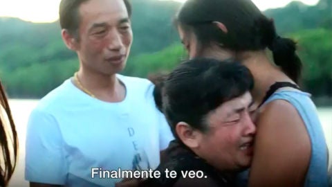 Unos padres se reencuentran con su hija 20 a&ntilde;os despu&eacute;s tras abandonarla por la pol&iacute;tica de un solo hijo en China