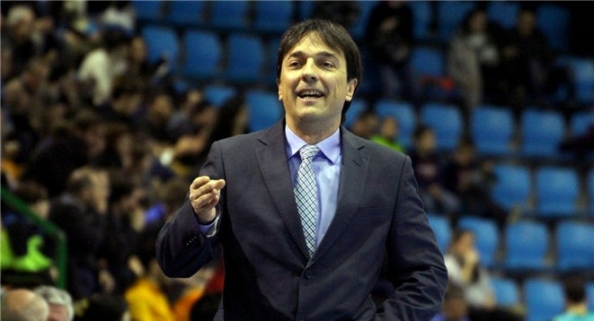 Imanol Arregui, entrenador de Osasuna Magna: "Esta temporada estamos recogiendo los frutos de las dificultades de la anterior". Imanol Arregui, entrenador de Osasuna Magna: "Esta temporada estamos recogiendo los frutos de las dificultades de la anterior".