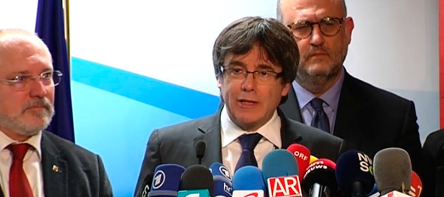Carles Puigdemont en una rueda de prensa desde Bruselas Carles Puigdemont en una rueda de prensa desde Bruselas