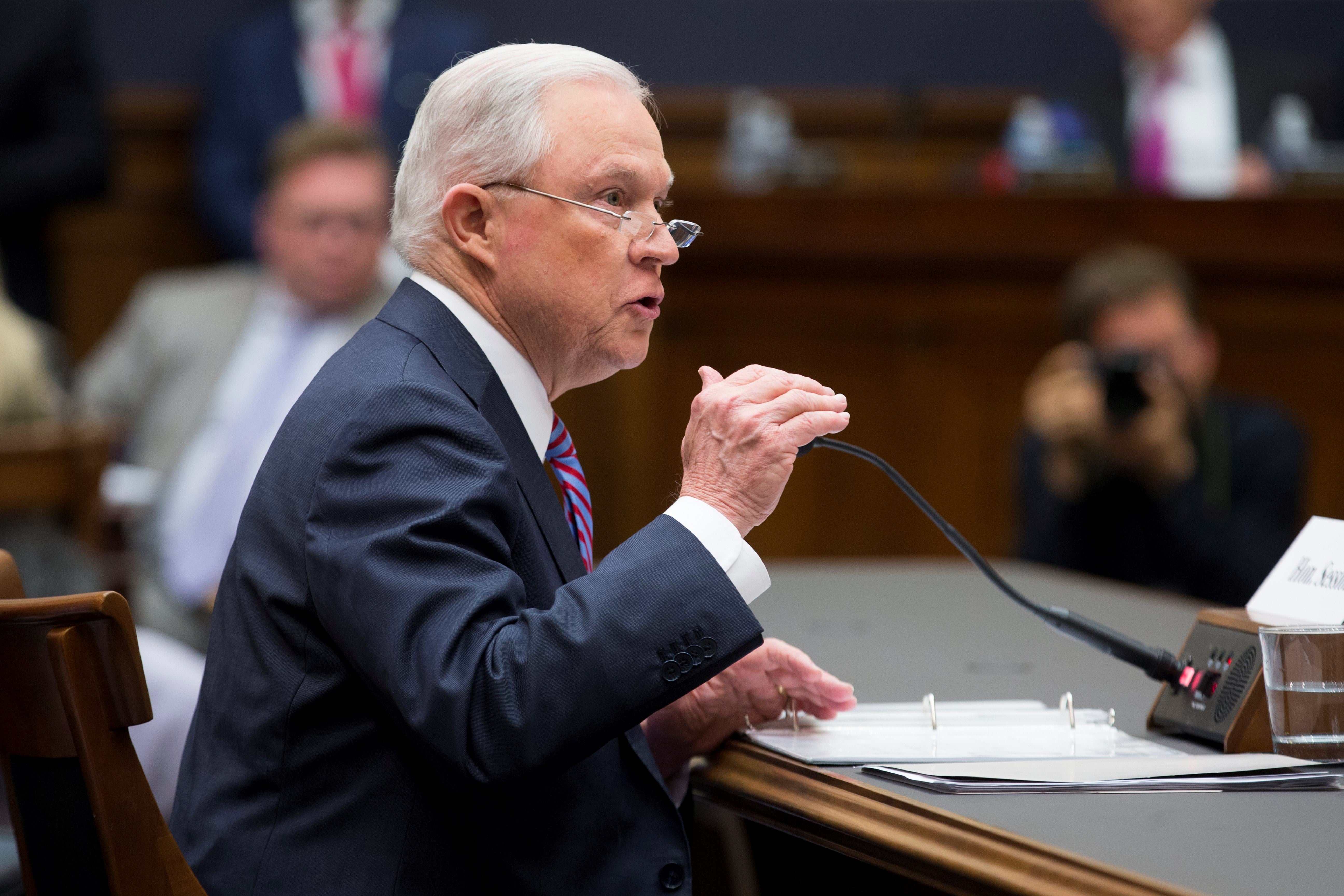 Acusado un exmarine estadounidense por planear un ataque en nombre de Daesh el día de Navidad Acusado un exmarine estadounidense por planear un ataque en nombre de Daesh el día de Navidad