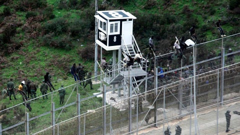 Valla de la frontera de Ceuta