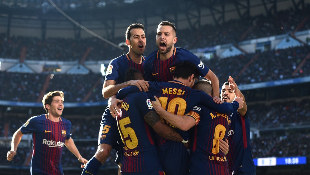 El Barcelona celebrando el segundo gol