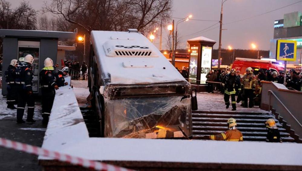 El estado del autobús que arrolló a varias personas en Moscú