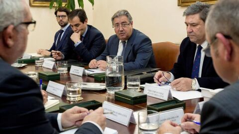 Juan Ignacio Zoido se re&uacute;ne con los sindicatos policiales