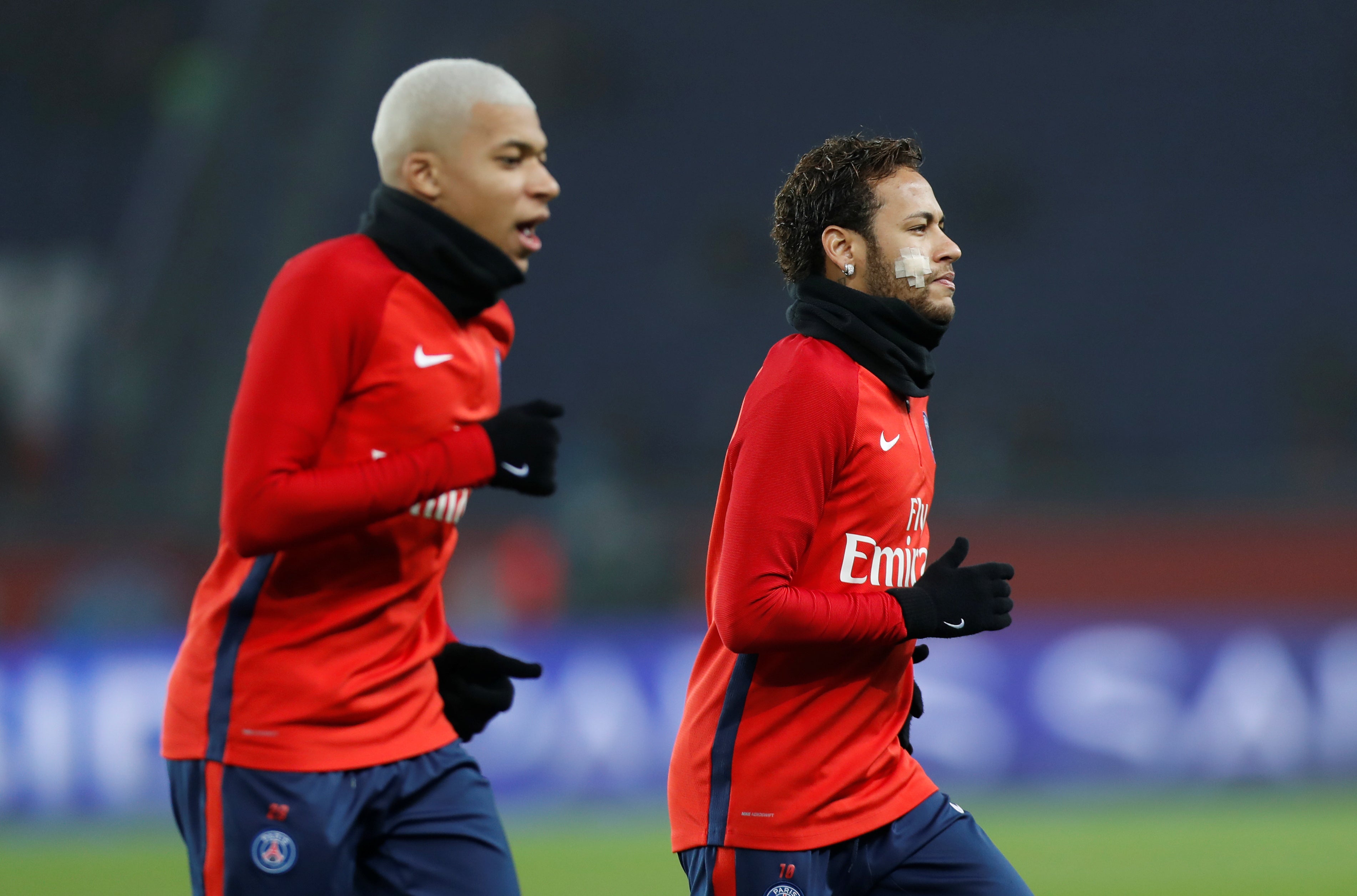 Los 'deberes' de los jugadores del PSG en Navidad: serán controlados por un GPS, no podrán coger más de un kilo... Los 'deberes' de los jugadores del PSG en Navidad: serán controlados por un GPS, no podrán coger más de un kilo...