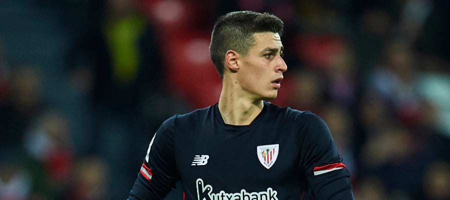 Kepa atrapa el balón en un partido con el Bilbao Kepa atrapa el balón en un partido con el Bilbao