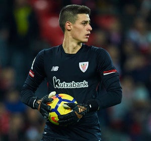 Kepa atrapa el balón en un partido con el Bilbao Kepa atrapa el balón en un partido con el Bilbao