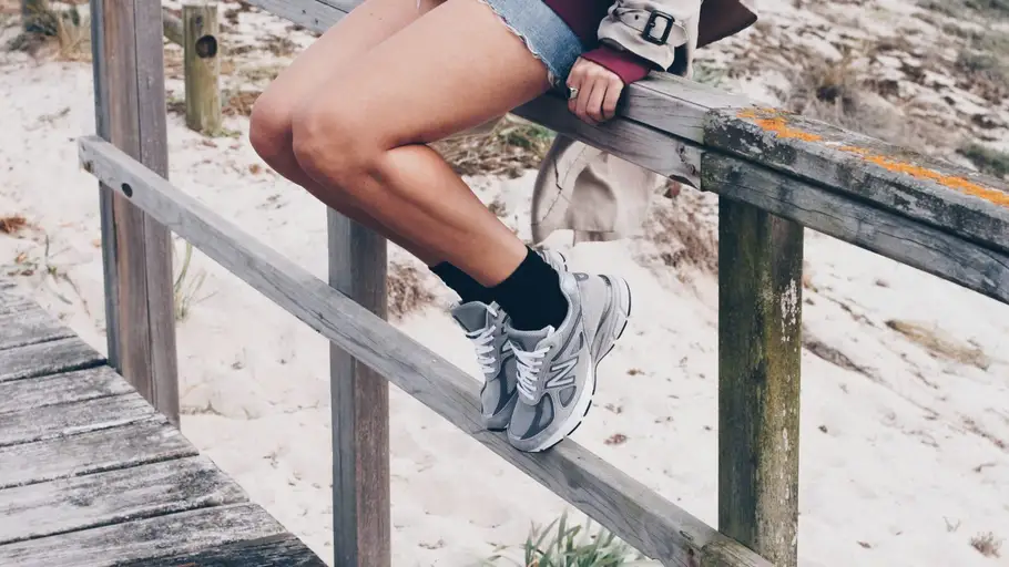 Pídete calcetines y zapatillas feas DONKEYCOOL