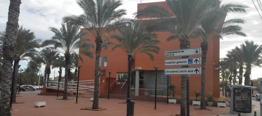 Comisaria de la Policía Nacional de Elche Comisaria de la Policía Nacional de Elche