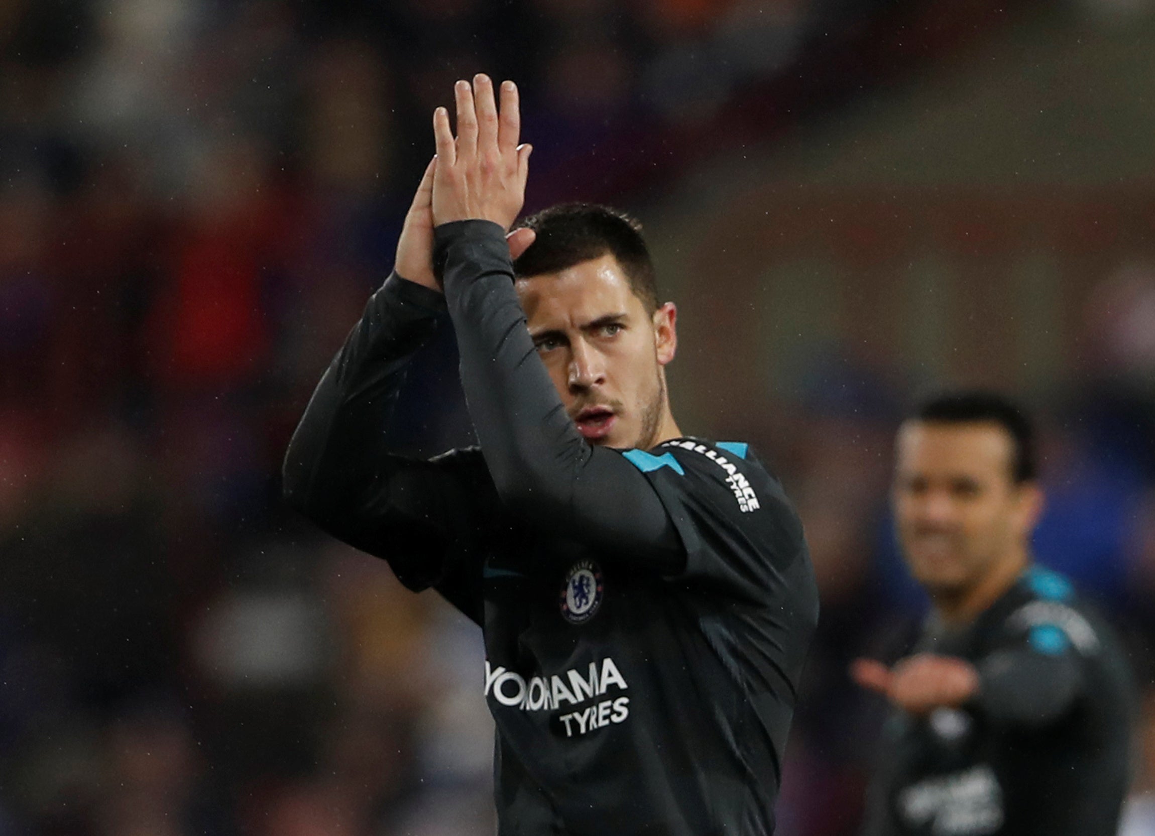 El Chelsea quiere convertir a Hazard en el mejor pagado de la Premier para evitar su fuga al Real Madrid El Chelsea quiere convertir a Hazard en el mejor pagado de la Premier para evitar su fuga al Real Madrid