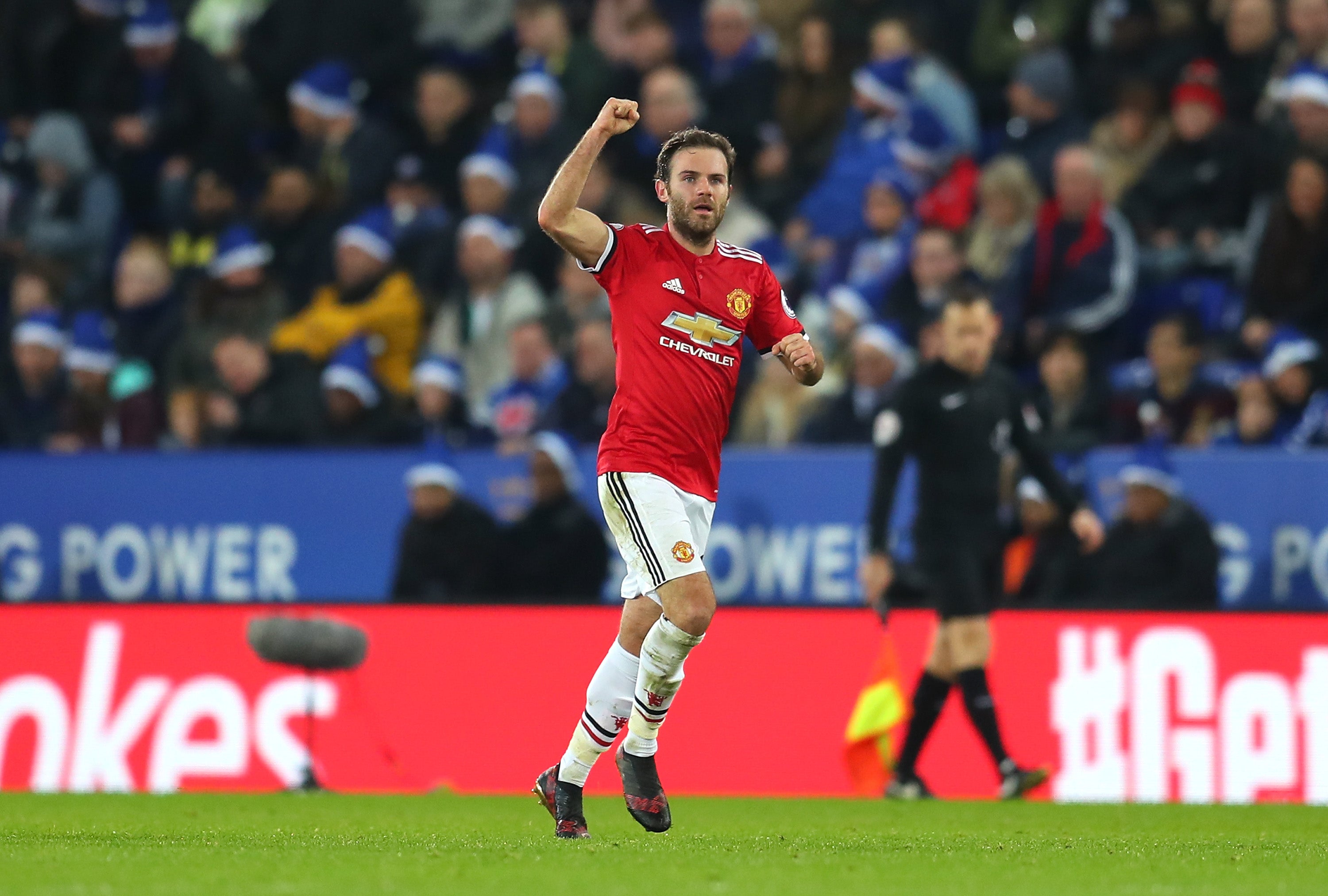 Mata es elegido futbolista del año por 'The Guardian' por su iniciativa 'Common Goal' Mata es elegido futbolista del año por 'The Guardian' por su iniciativa 'Common Goal'