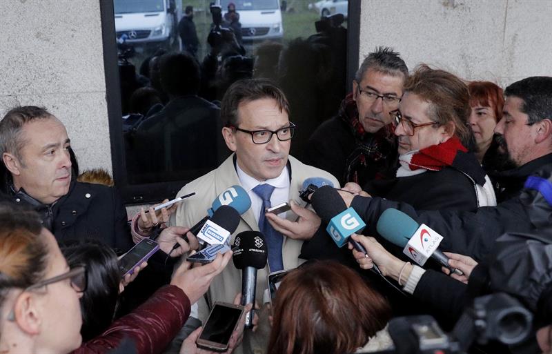 'El Chicle' asegura que desveló dónde estaba el cadáver de Diana Quer para "mitigar el sufrimiento de la familia" 'El Chicle' asegura que desveló dónde estaba el cadáver de Diana Quer para "mitigar el sufrimiento de la familia"