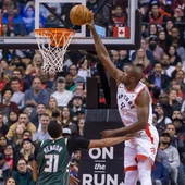 Serge Ibaka ante Milwaukee Serge Ibaka ante Milwaukee