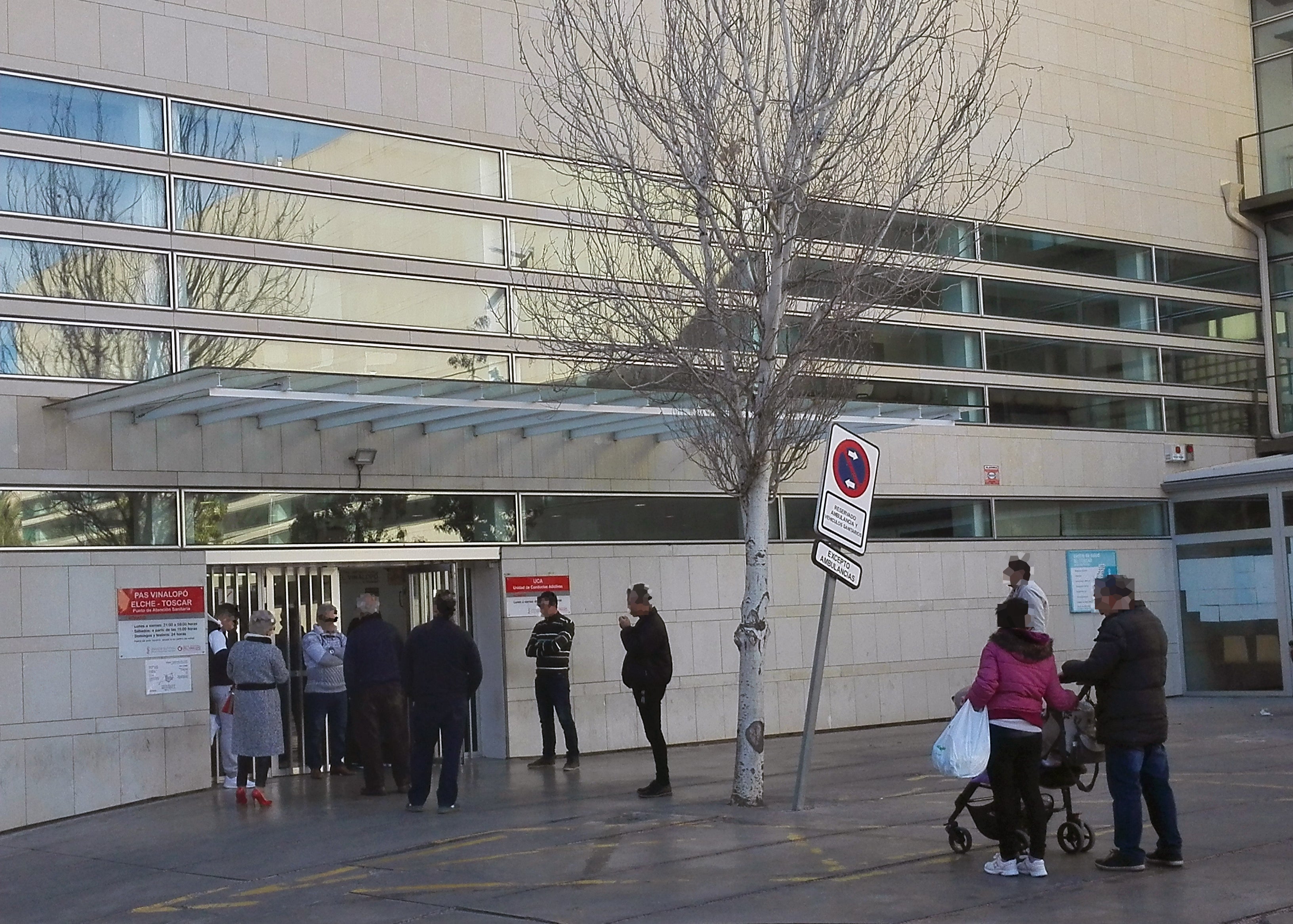 Ilicitanos por Elche exige medidas frente al colapso de los PAS y Urgencias de los hospitales de la ciudad Ilicitanos por Elche exige medidas frente al colapso de los PAS y Urgencias de los hospitales de la ciudad