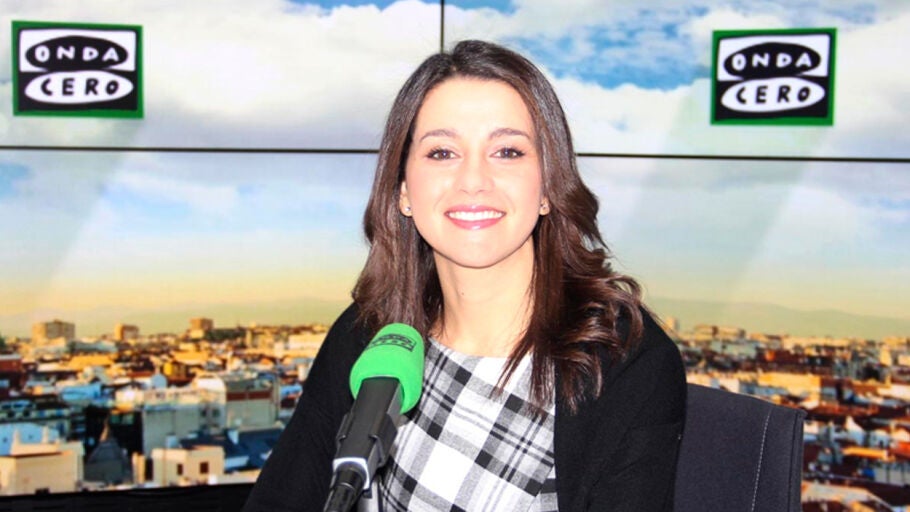 La l&iacute;der de Ciudadanos en Catalu&ntilde;a, In&eacute;s Arrimadas, durante una entrevista en Onda Cero