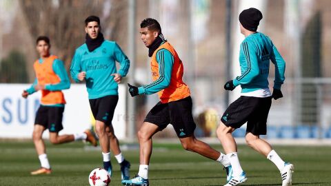 Casemiro durante el entrenamiento del Real Madrid
