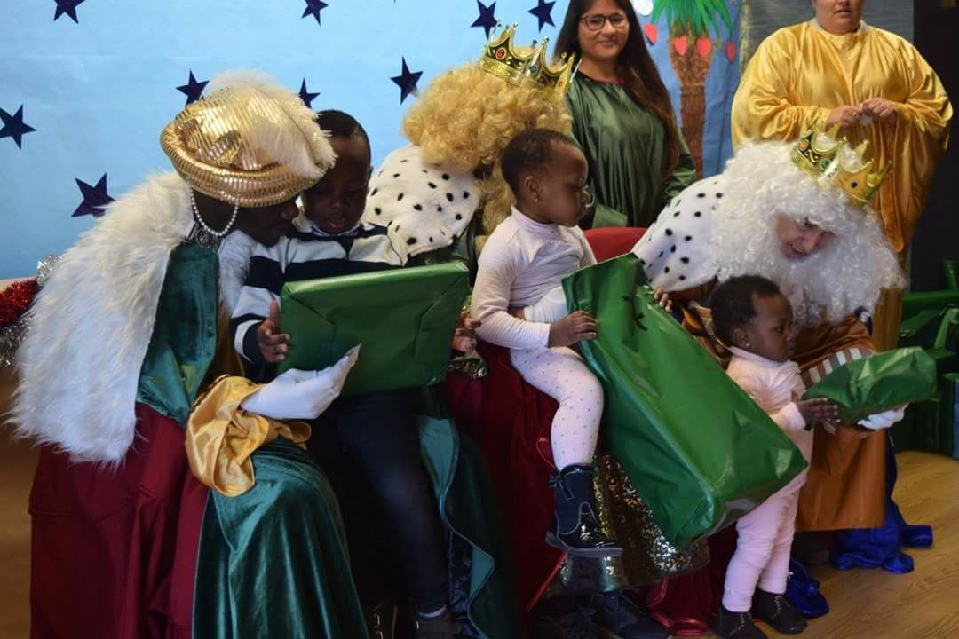 Los Reyes Magos de Elche Acoge entregarán sus juguetes a más de 140 niños Los Reyes Magos de Elche Acoge entregarán sus juguetes a más de 140 niños