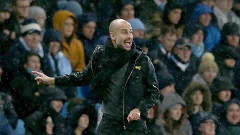 Pep Guardiola durante un partido de la Premier