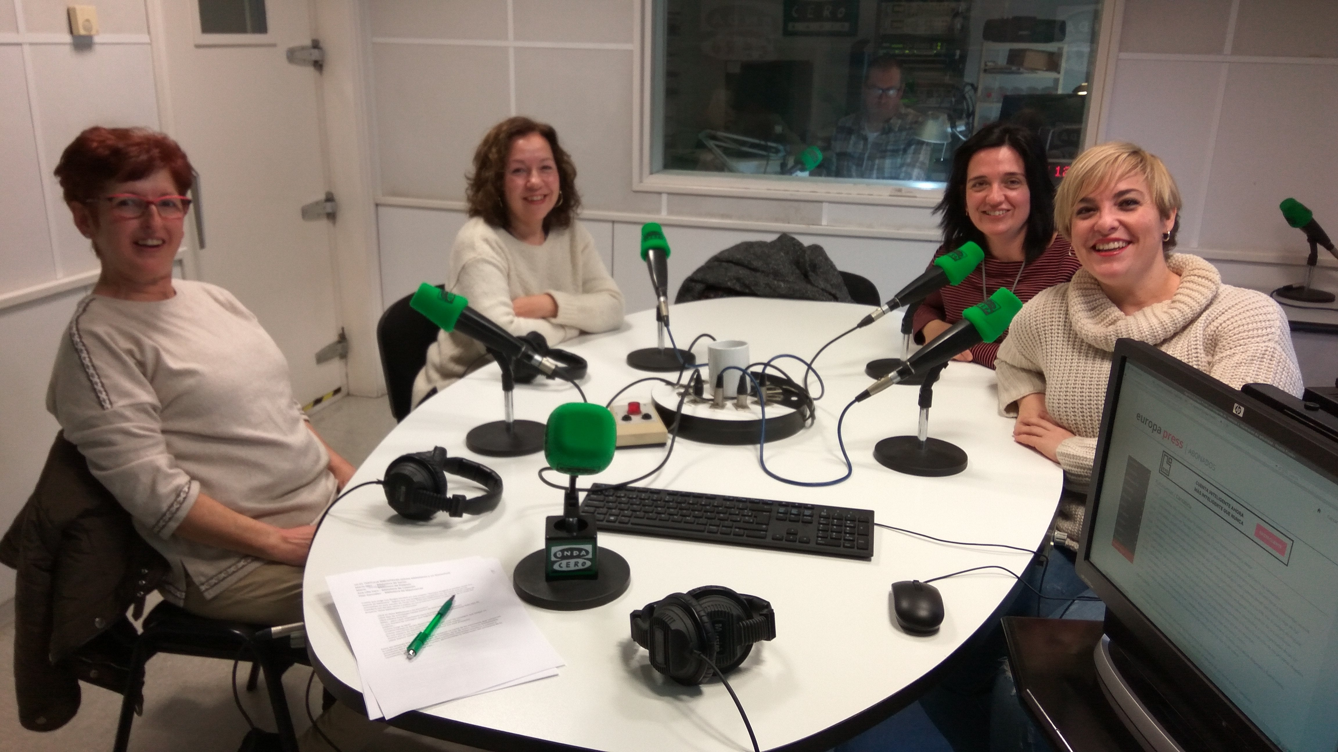 Aquí en la Onda Cantabria. Colectivos de Cantabria: Ocho bibliotecas y un bizcocho Aquí en la Onda Cantabria. Colectivos de Cantabria: Ocho bibliotecas y un bizcocho