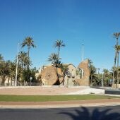Rotonda en la Avenida Alcalde Vicente Quiles de Elche
