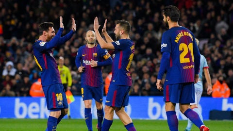 Leo Messi y Jordi Alba celebran un gol ante el Celta de Vigo