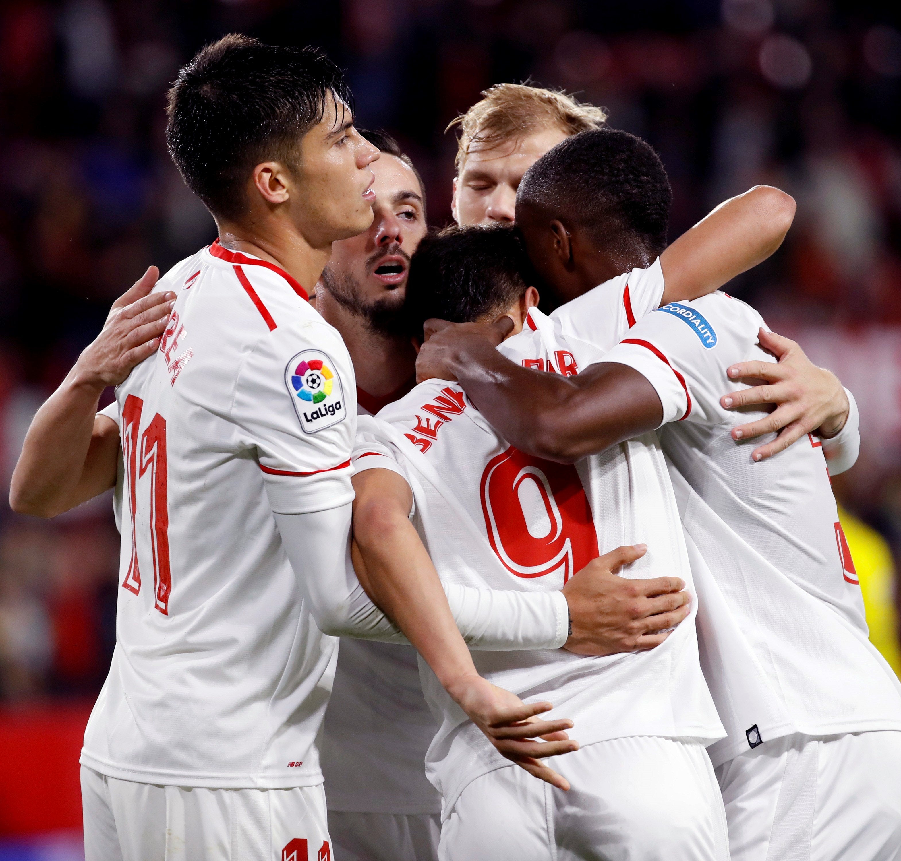 El Sevilla vence a Cádiz y se mete en cuartos de la Copa del Rey El Sevilla vence a Cádiz y se mete en cuartos de la Copa del Rey