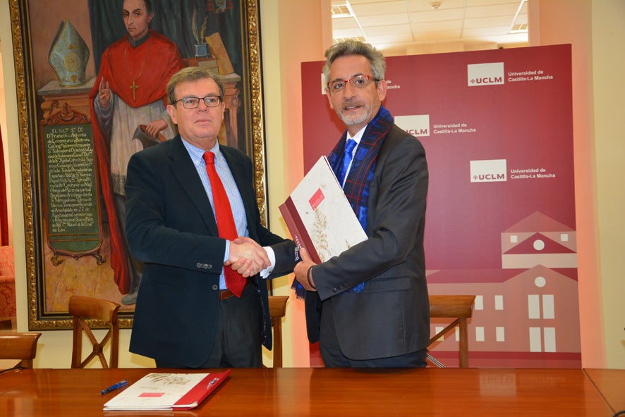 La UCLM estudiará los suelos y vides de la DO Valdepeñas de cara a la mejora de la calidad de sus vinos La UCLM estudiará los suelos y vides de la DO Valdepeñas de cara a la mejora de la calidad de sus vinos