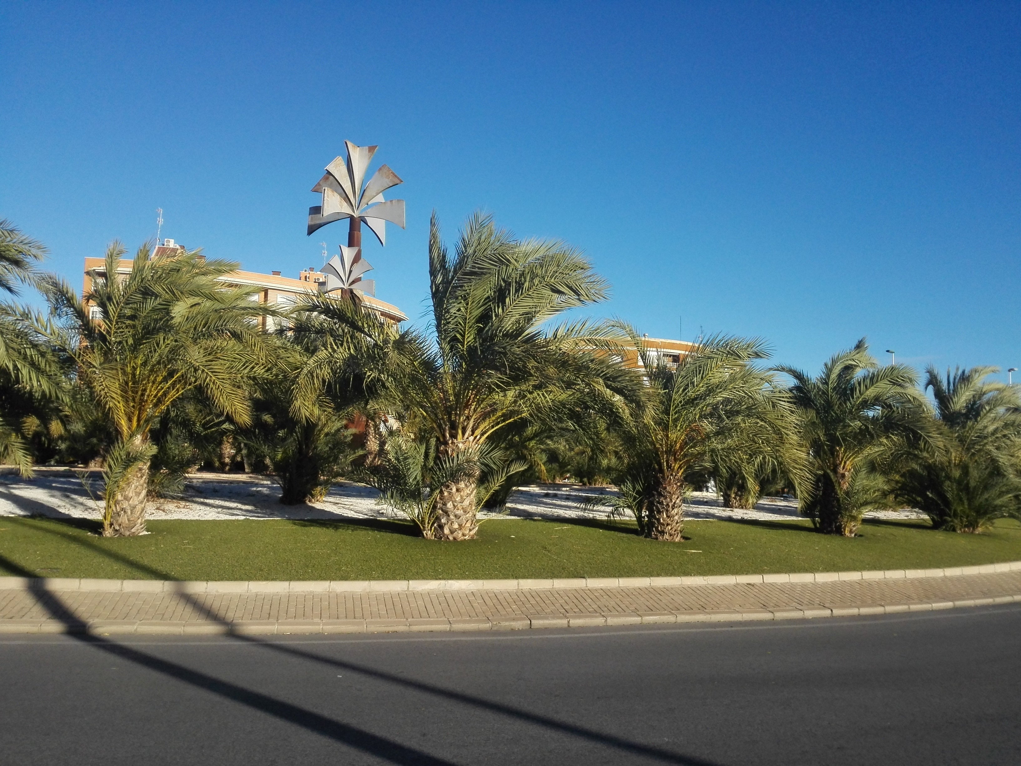 La Semana de Pascua avanza en Elche, Santa Pola y Crevillent con sol y se avanza lluvia durante el fin de semana La Semana de Pascua avanza en Elche, Santa Pola y Crevillent con sol y se avanza lluvia durante el fin de semana