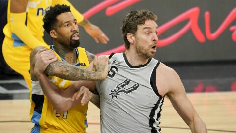 Gasol, ante Chandler