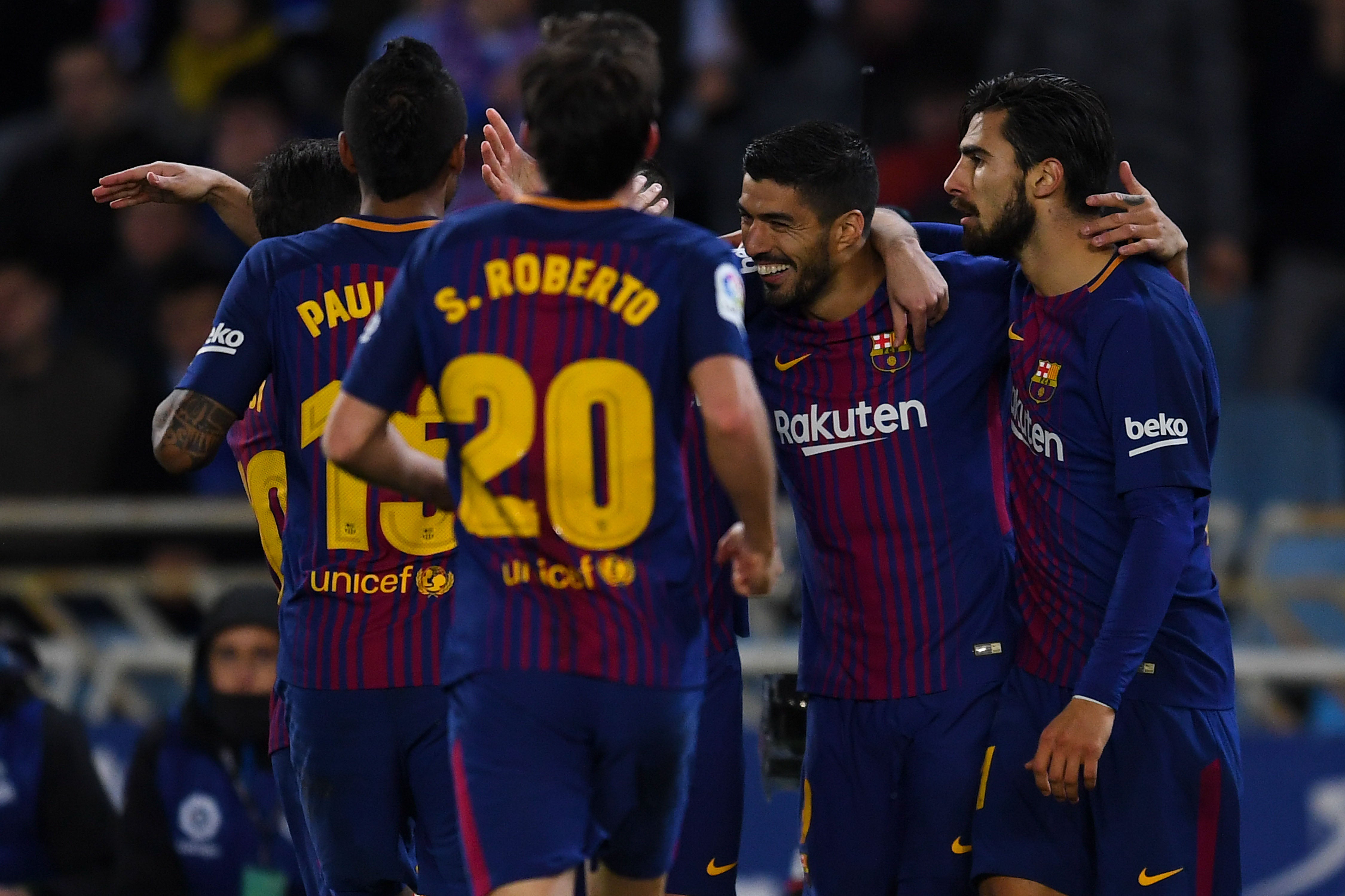 Real Sociedad 2-4 Barcelona | El Barça remonta un partido difícil en Anoeta y acaba la primera vuelta como líder indiscutible Real Sociedad 2-4 Barcelona | El Barça remonta un partido difícil en Anoeta y acaba la primera vuelta como líder indiscutible