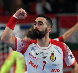 Valero Rivera celebra el gol que anotó a Hungría. Valero Rivera celebra el gol que anotó a Hungría.