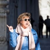 Pilar Barreiro ante las puertas del Tribunal Supremo