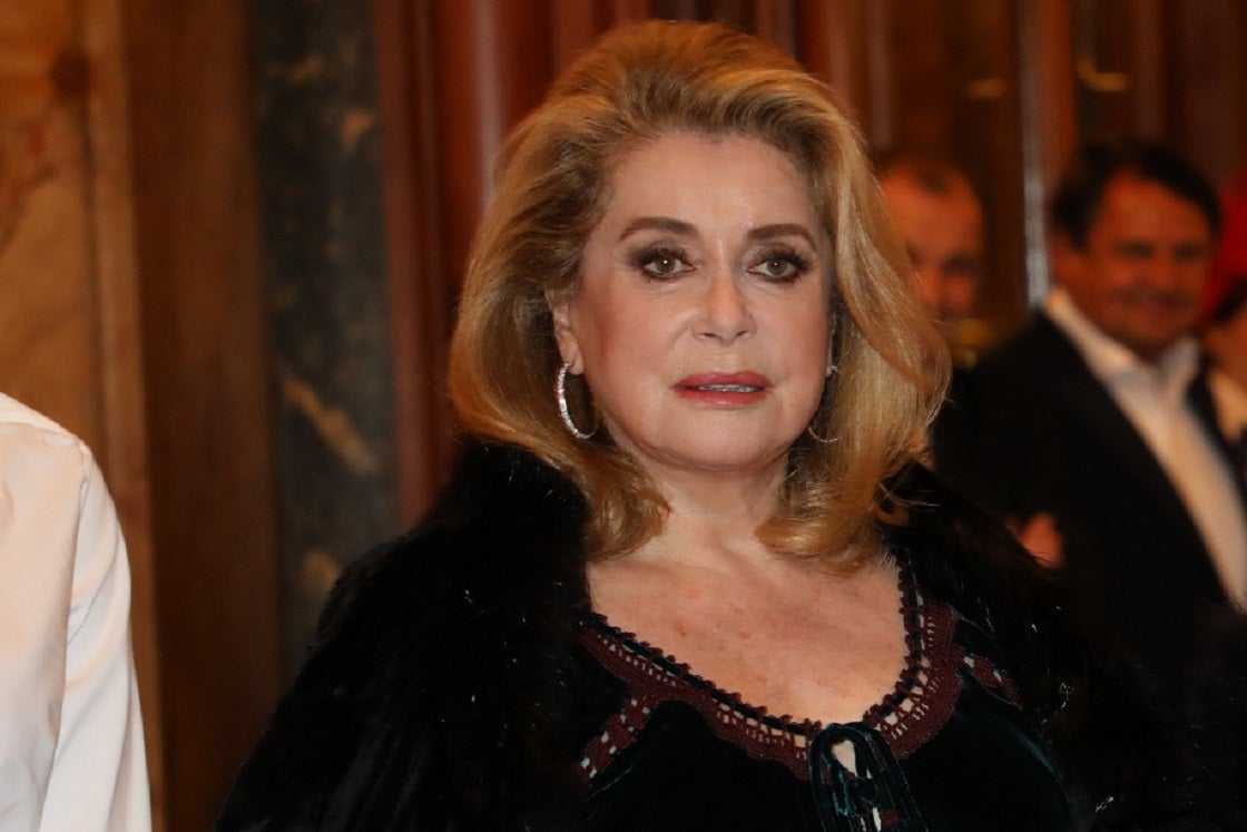La actriz Catherine Deneuve, hospitalizada en "estado grave" La actriz Catherine Deneuve, hospitalizada en "estado grave"