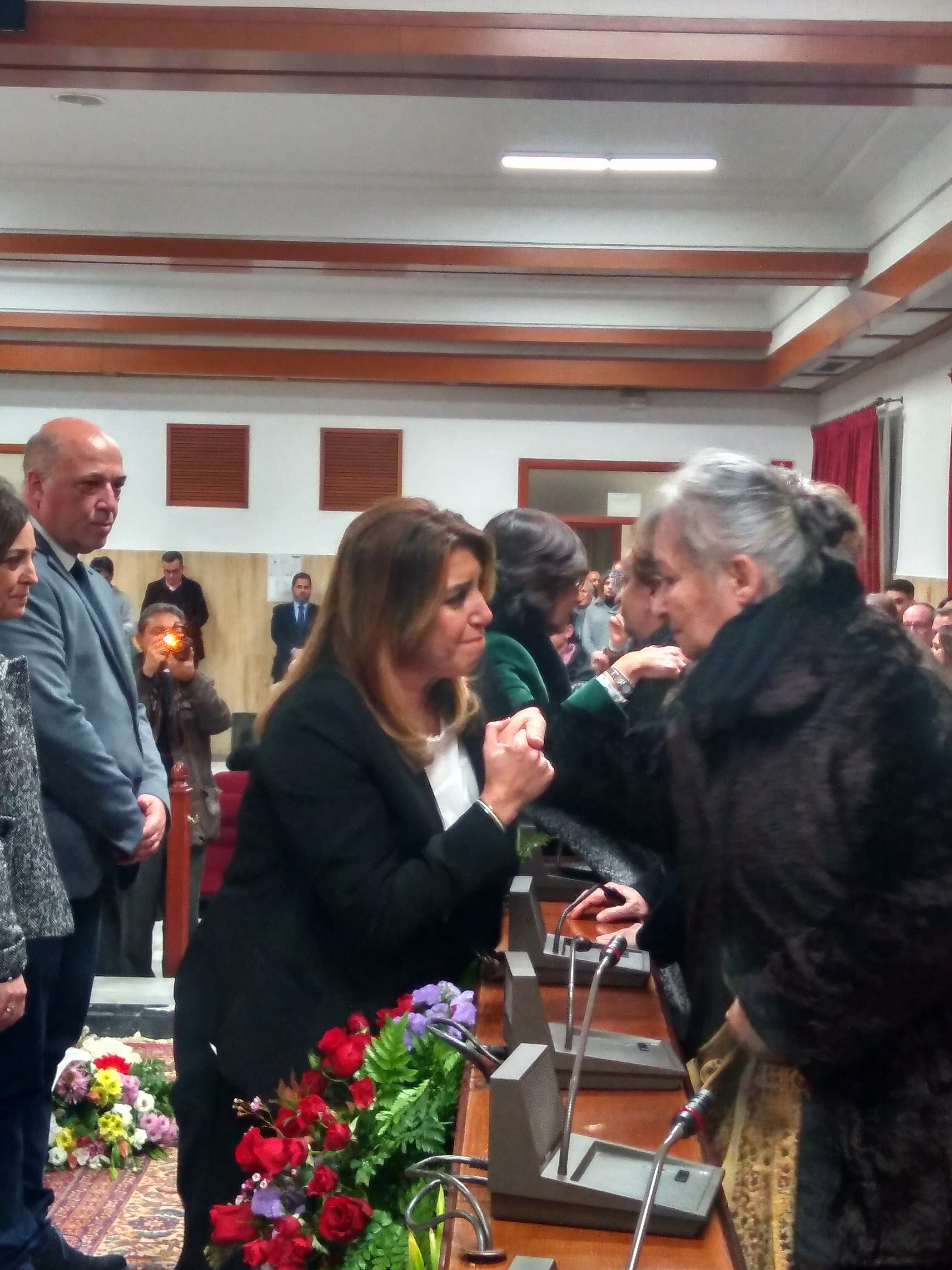 La presidenta de la Junta de Andalucía visita la capilla ardiente de Pablo García Baena La presidenta de la Junta de Andalucía visita la capilla ardiente de Pablo García Baena