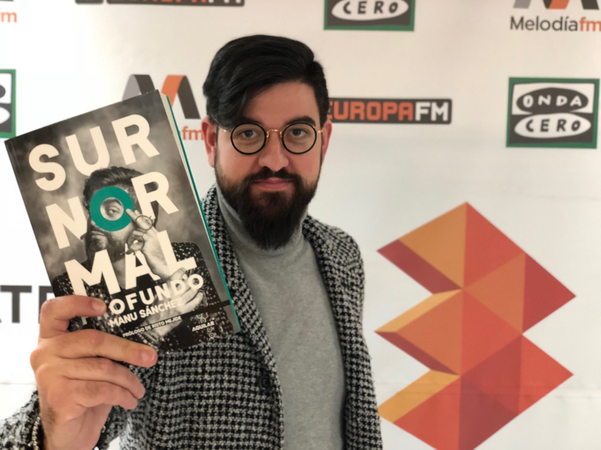 El humorista habla para Onda Cero de su libro y el espectáculo "El Buen dictador" El humorista habla para Onda Cero de su libro y el espectáculo "El Buen dictador"