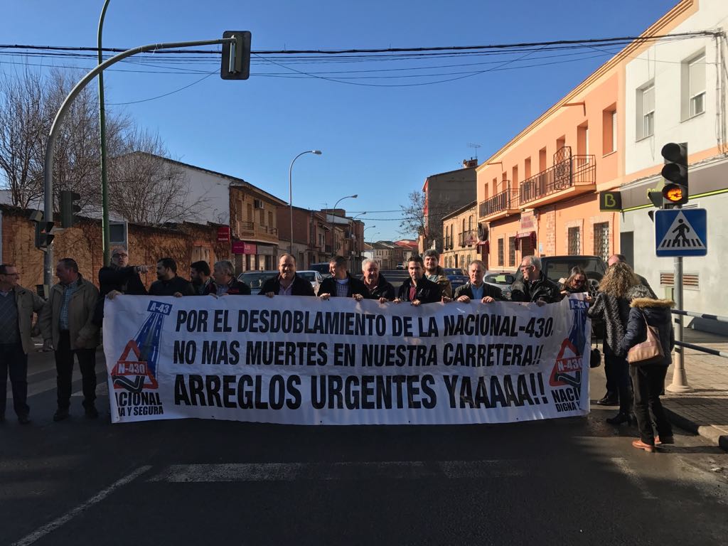 La Plataforma de la N-430 vuelve a manifestarse este jueves en Piedrabuena La Plataforma de la N-430 vuelve a manifestarse este jueves en Piedrabuena